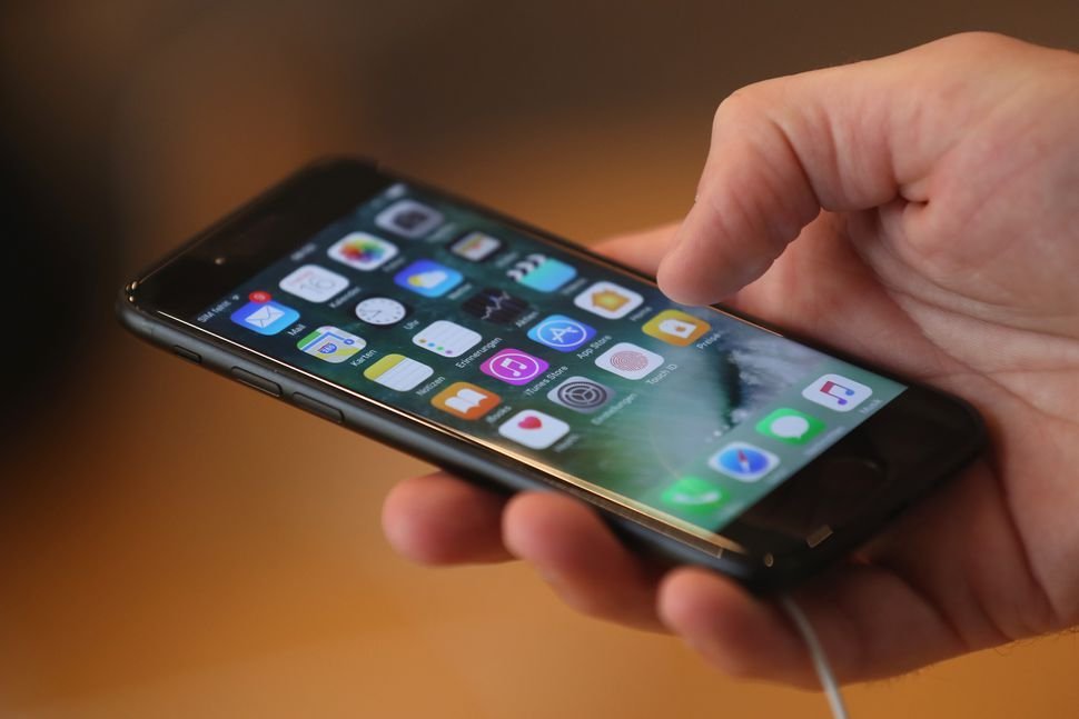 NoReboot iOS Attack Prevents Your iPhone From Turning Off Or Reboot