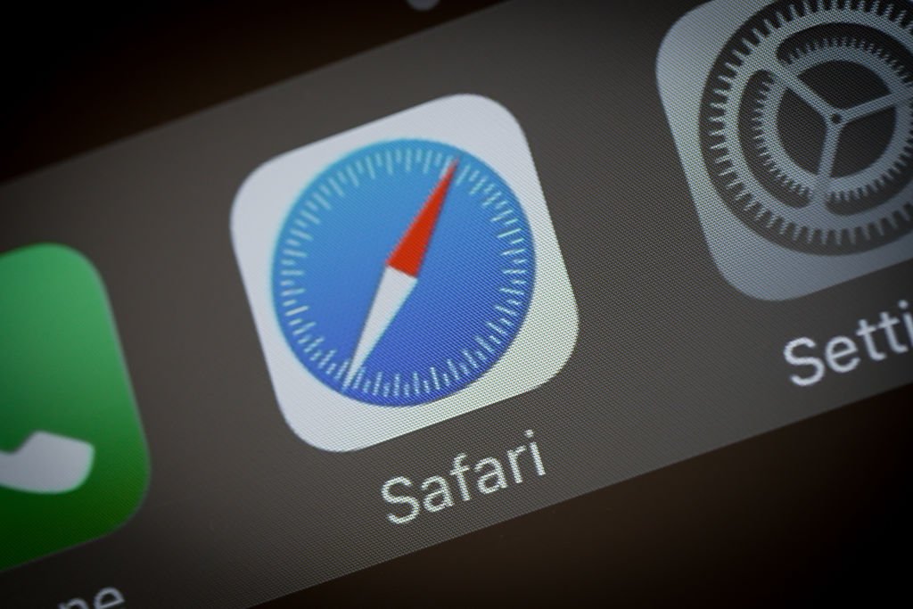 Safari 15 Browser Vulnerability Potentially Exposes User Data – Apple Yet to Fix