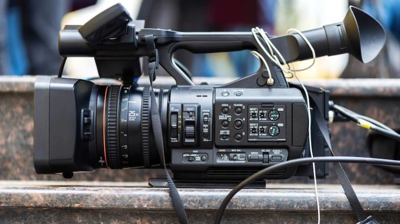 Canon xl2 Digital Camcorder – Do Pro's Really Use A Minidv Camcorder?