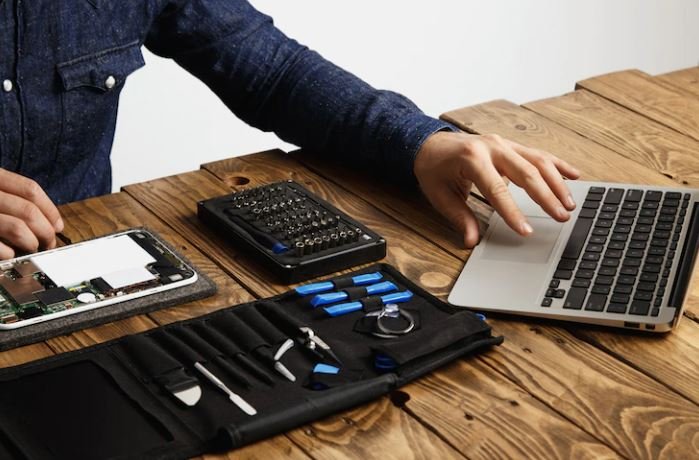 3 Benefits To Owning A Refurbished Laptop