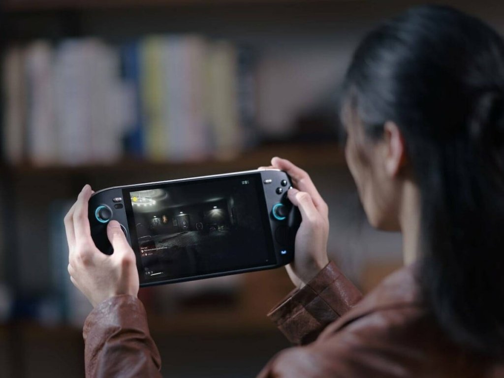 AYANEO KUN Windows Handheld Gaming Device with a Vibrant 8.4" 1600p IPS Display