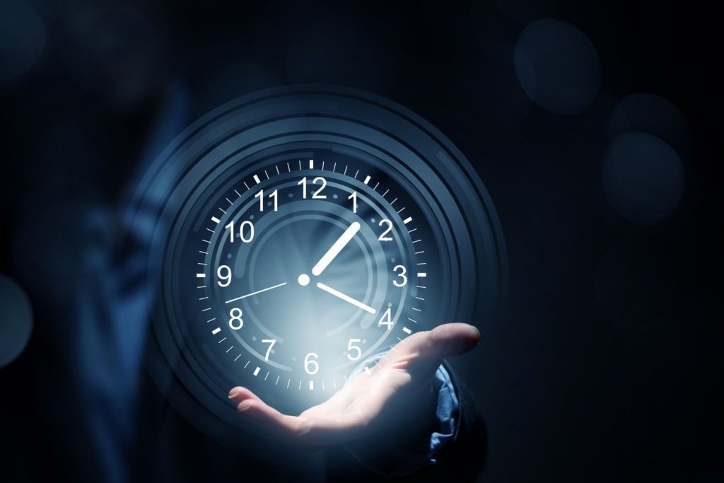 Boosting Efficiency and Productivity: The Benefits of Employing a Virtual Assistant for Your Business