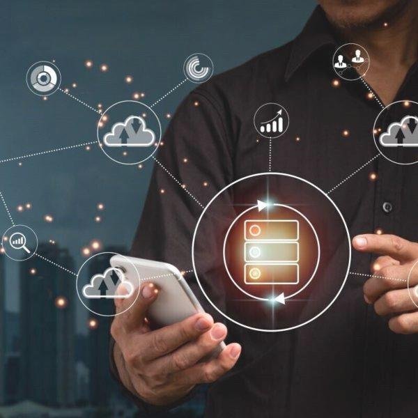 Digital Minimalism: Finding Balance in a Tech-Driven World