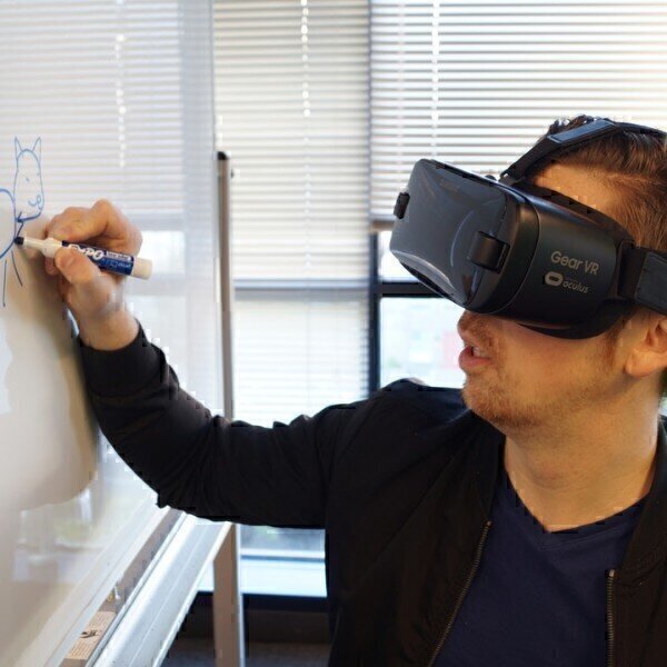 Augmented Reality in Education: Enhancing Learning Experiences with Immersive Technology