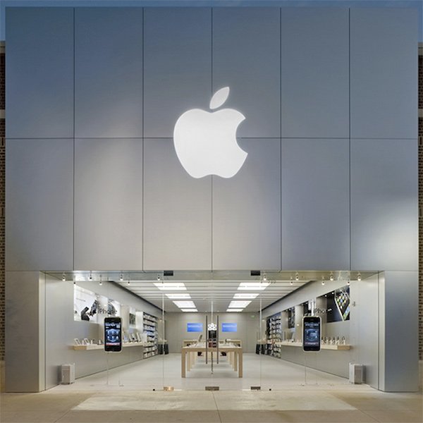 Brand Loyalty: Analyzing BoAt's New Ad and Its Dig at Apple